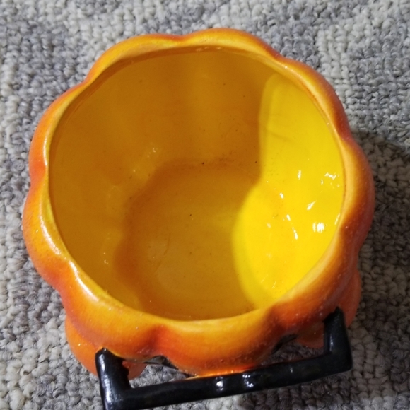Pumpkin candy/decoration dish - Picture 2 of 3